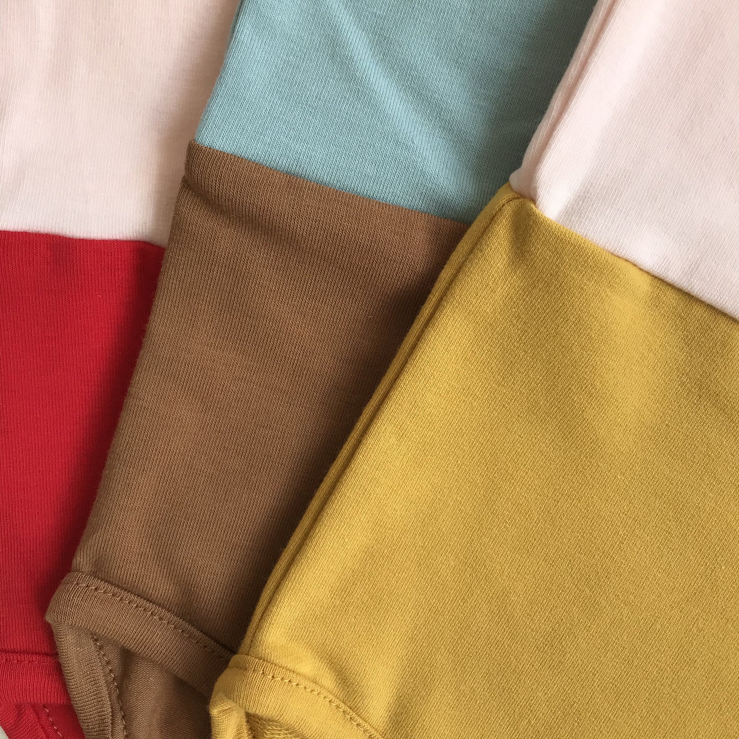 Sommerlig body, 3 farger, str 80-122