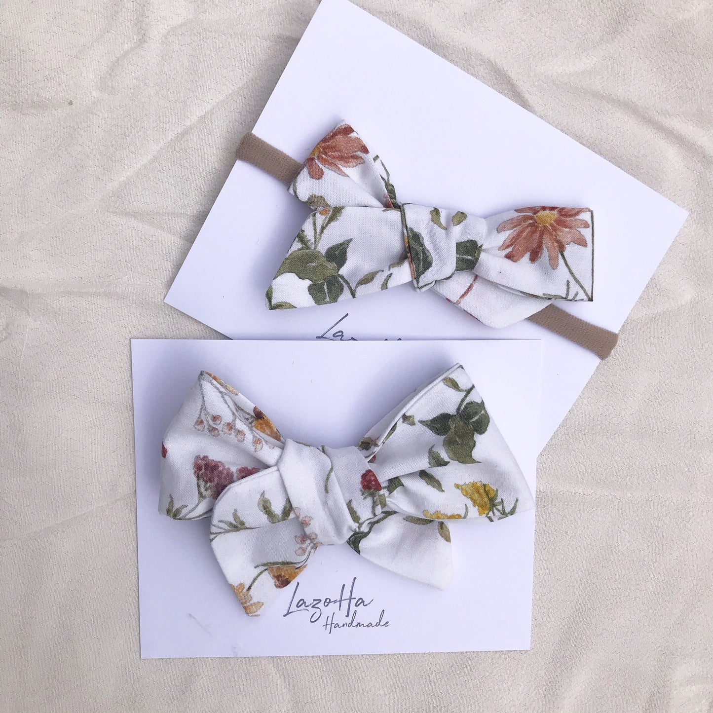 Bow Boho flowers, hvit, hårspenne 10cm/hårbånd 8cm